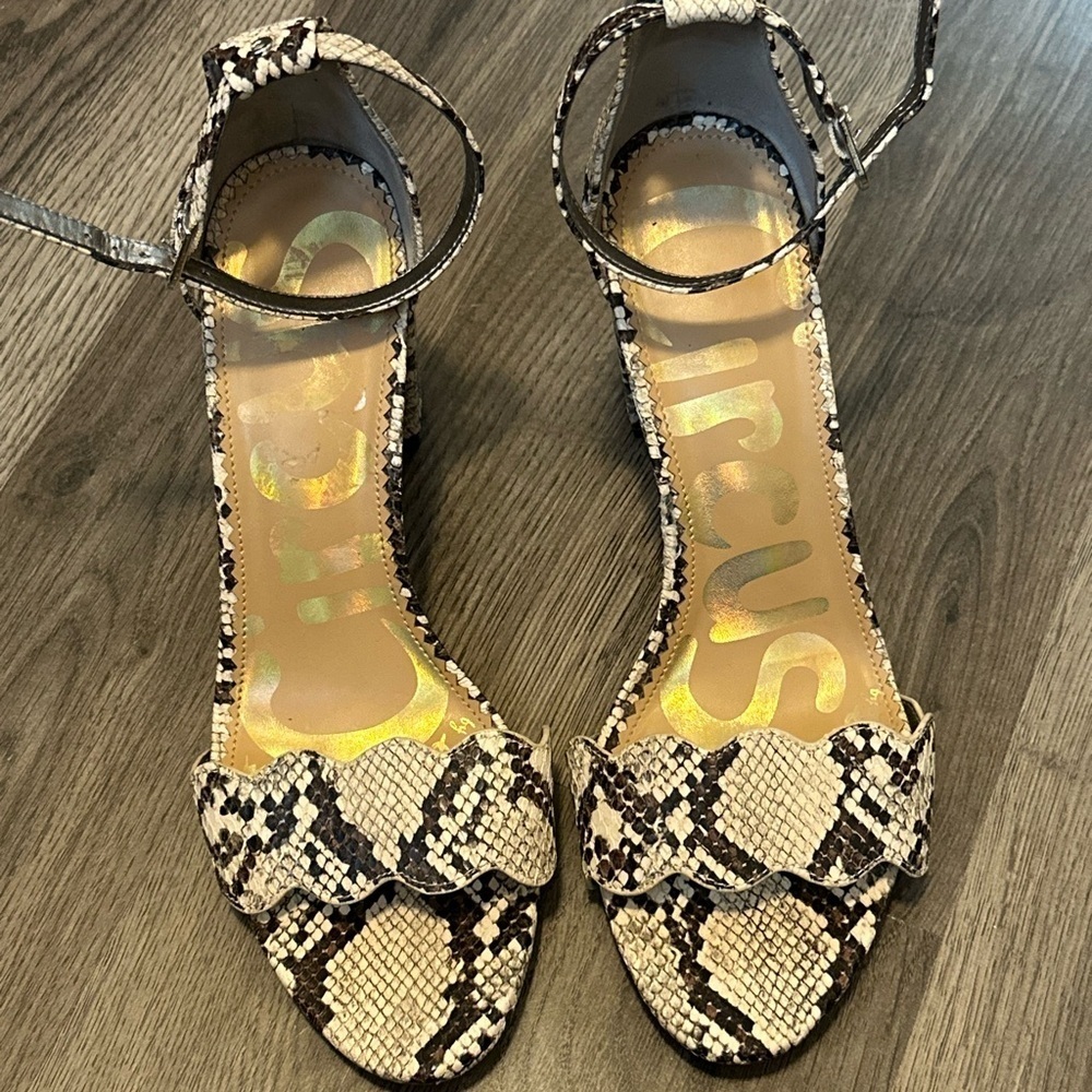 Circus by Sam Edelman Black and White Sandals with Ankle Strap